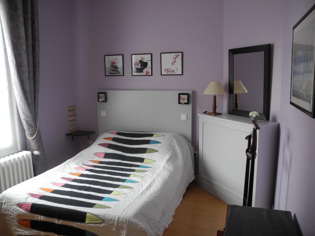 Les Vergnes Mancelles Le Mans Room photo