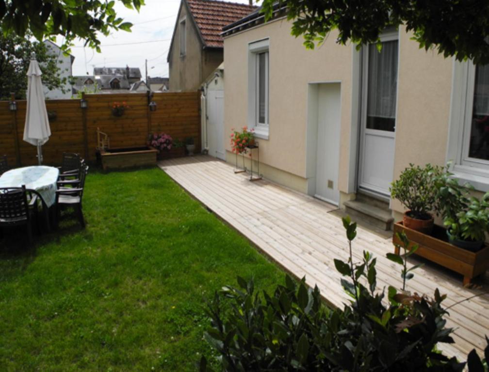 Les Vergnes Mancelles Le Mans Exterior photo